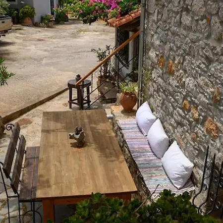 Tatil Evi The Nektar House Kato Loumas